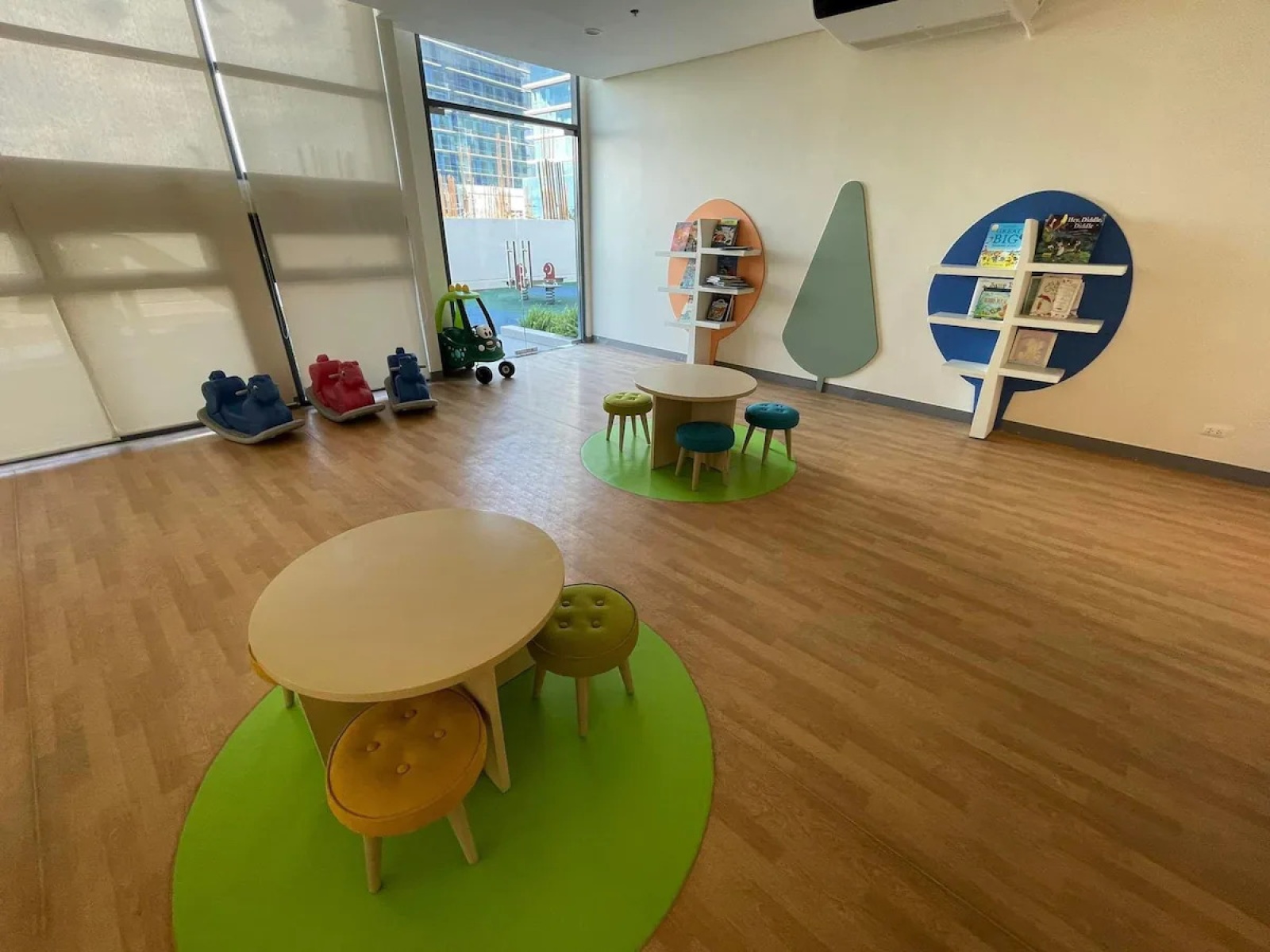 Mactan, Lapu-lapu, Cebu Province 6015, 2 Bedrooms Bedrooms, 0 ,2 BathroomsBathrooms,Condominium,For Sale,One Manchester Place,0,1021