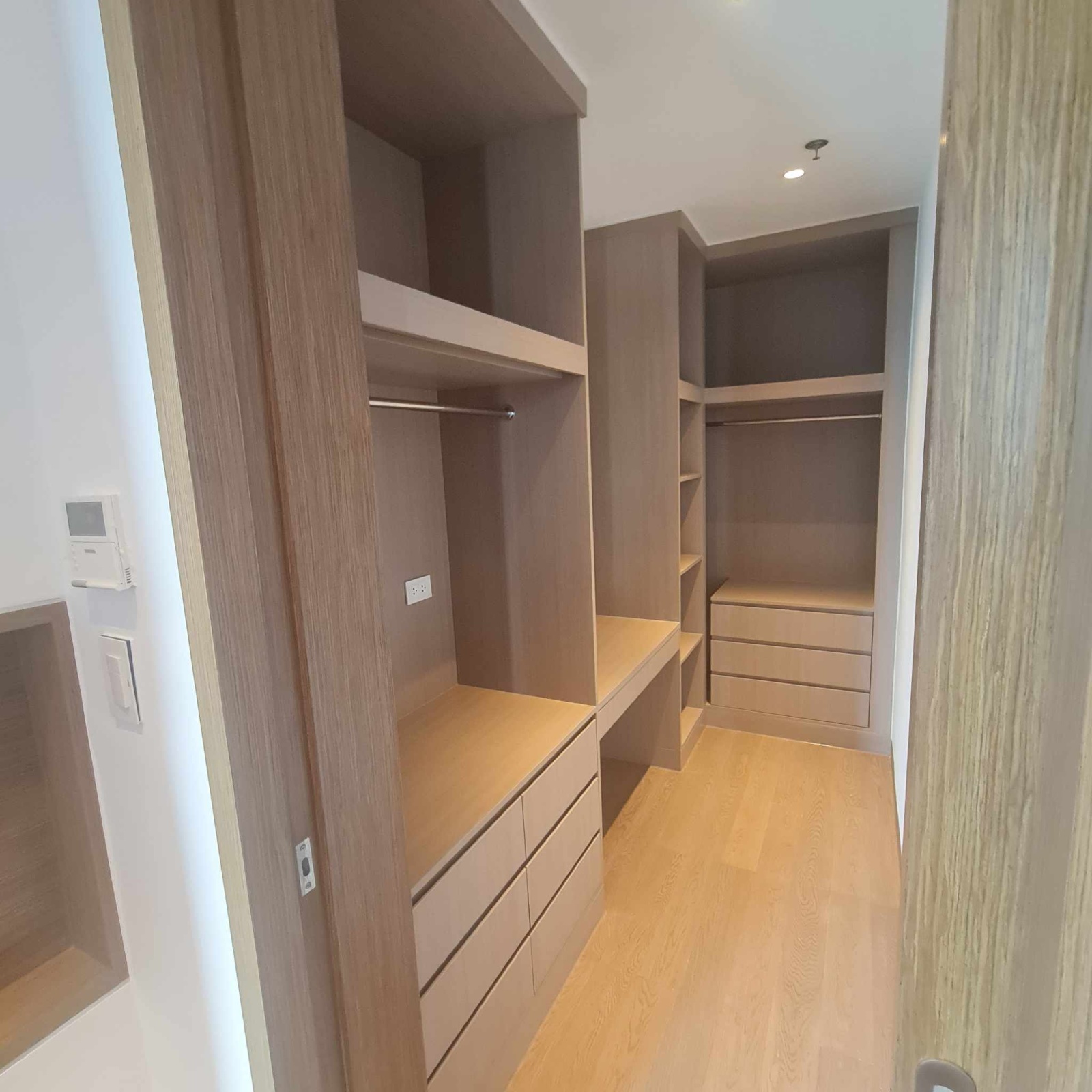 Mactan, Lapu-lapu, Cebu Province, 1 Bedroom Bedrooms, 0 ,0,Condominium,For Sale,0,1031